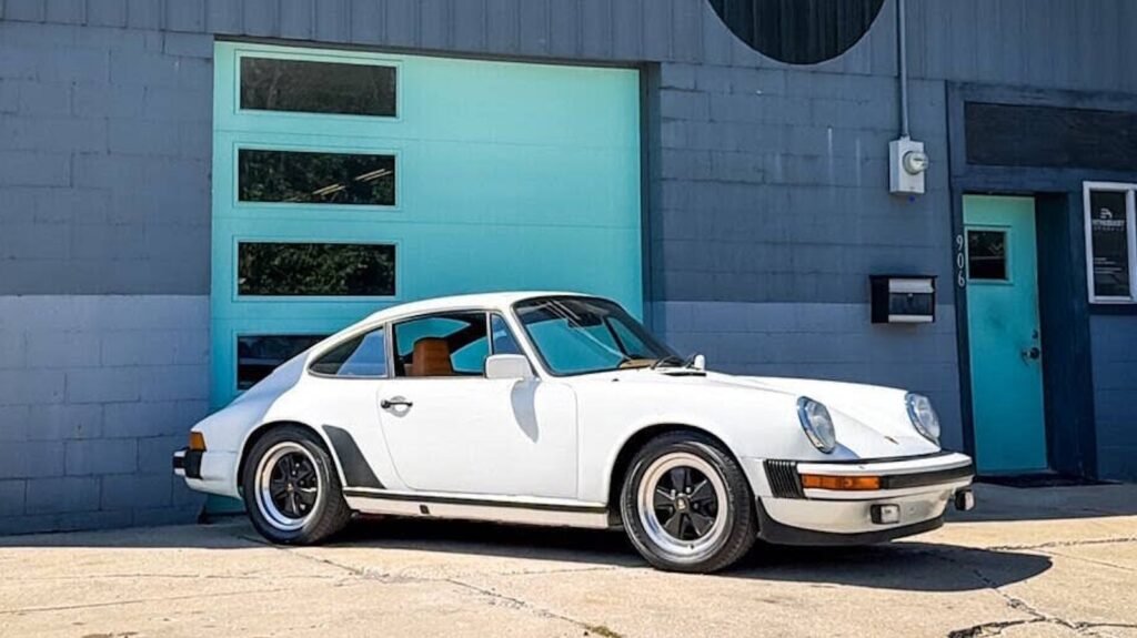 1982 Porsche 911 SC With 164,000 Miles Is One Of The Cheapest Air-Cooled 911s Currently For Sale, And It's Still Almost $75,000