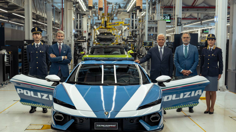 907-HP Lamborghini Temerario Will Transport Organs for Italian Police