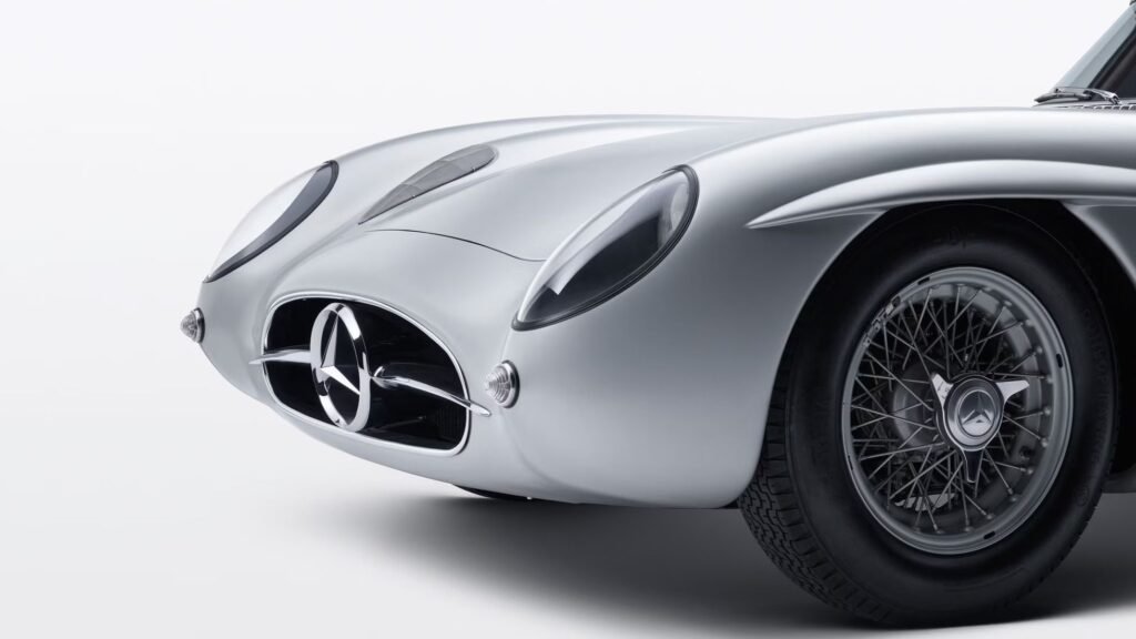 The Mona Lisa On Wheels: The $142 Million Mercedes-Benz Sports Car That Shattered World Records