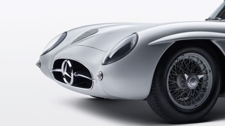 The Mona Lisa On Wheels: The $142 Million Mercedes-Benz Sports Car That Shattered World Records