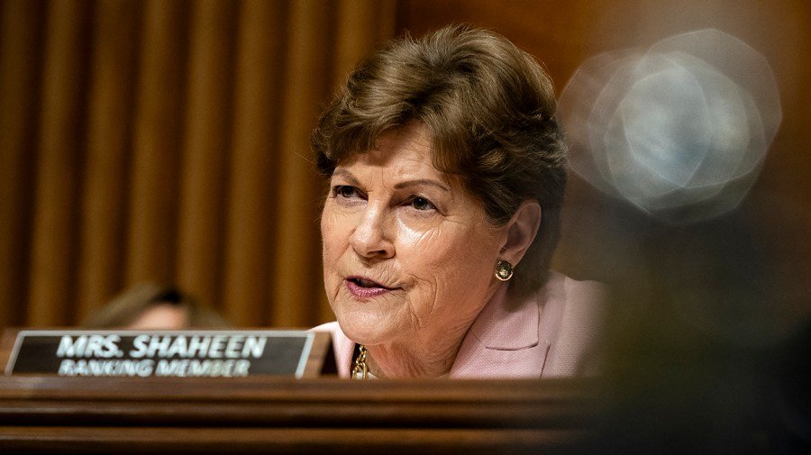 Shaheen presses Senate to cap insulin costs