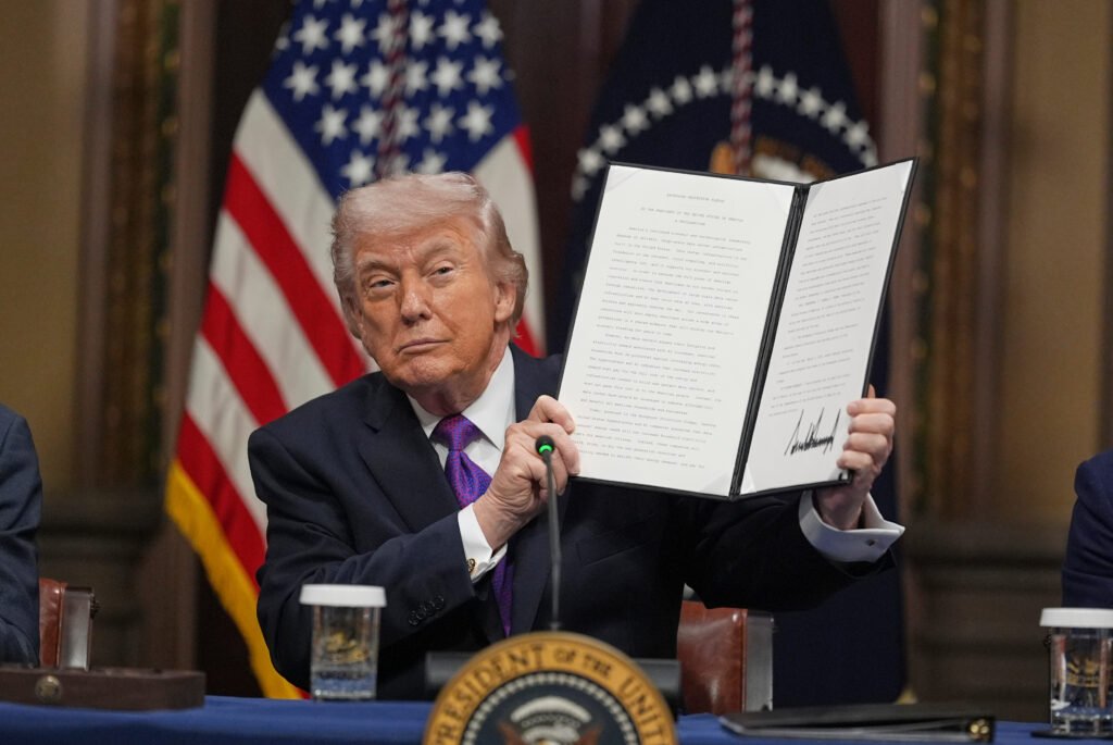 Citing Trump, GOP regulators reject gas plant for Amazon data center