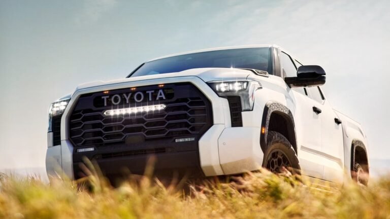 Toyota Tundra SR vs SR5: Why Spending $5,000 More Actually Makes Sense
