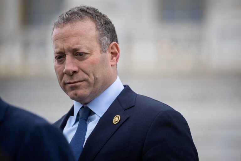 Gottheimer unveils 2 bipartisan AI safety bills