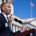 Democrats keep pressure on Hakeem Jeffries to punish rogue members