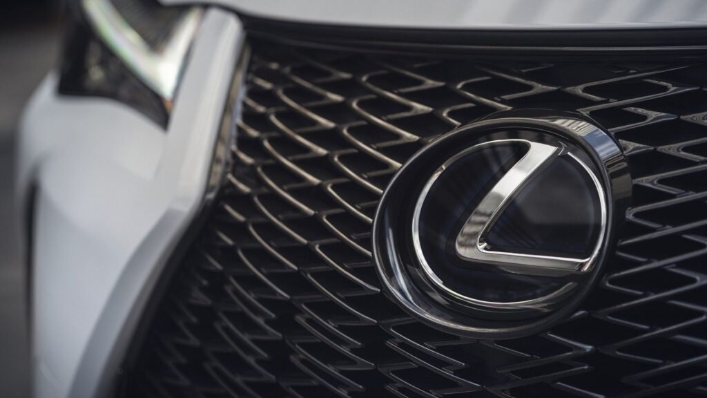 Lexus Is Killing Its Small SUV The Same Year JD Power Named It Named It Number One
