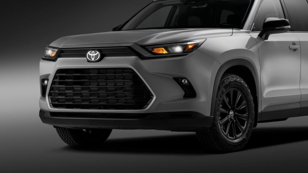 Toyota Jacks Up The Grand Highlander To Go Honda TrailSport Hunting