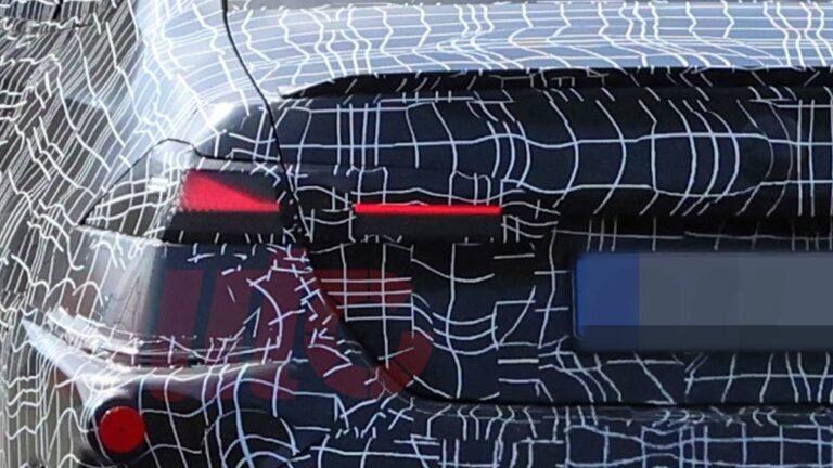 2028 BMW M5 Spied With a Dramatically Different New Face