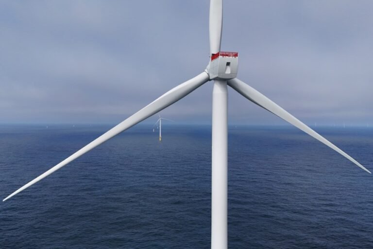 Pentagon advances some wind projects after freeze