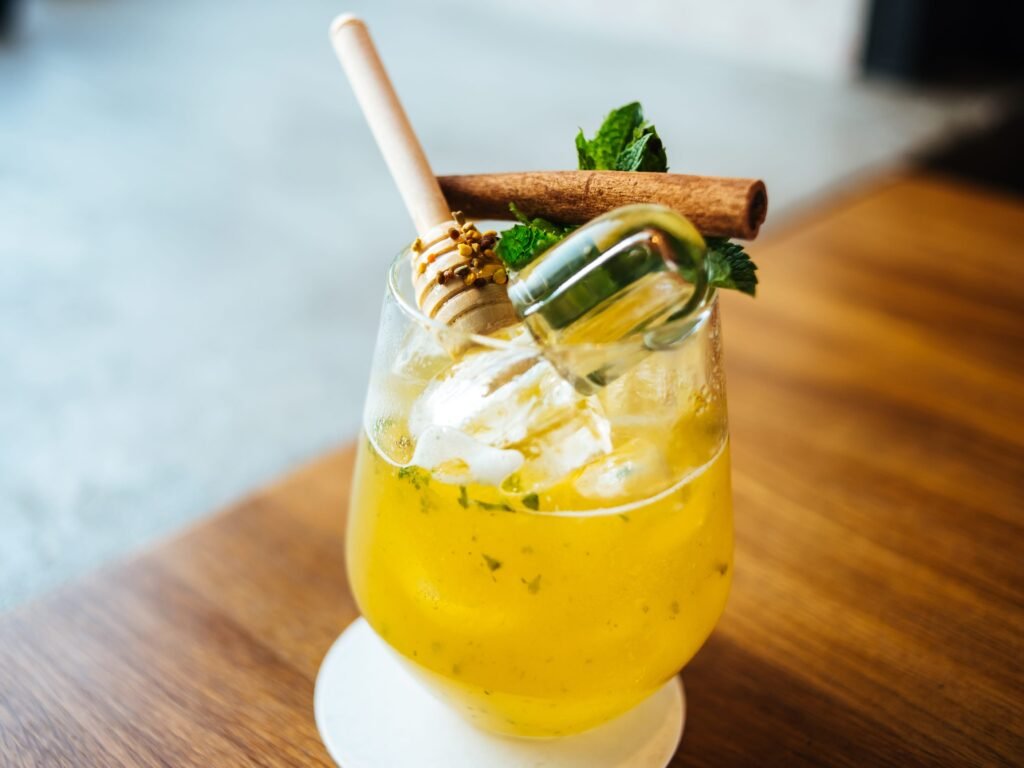 5 drinks that are in this fall and 5 that are out, according to bartenders