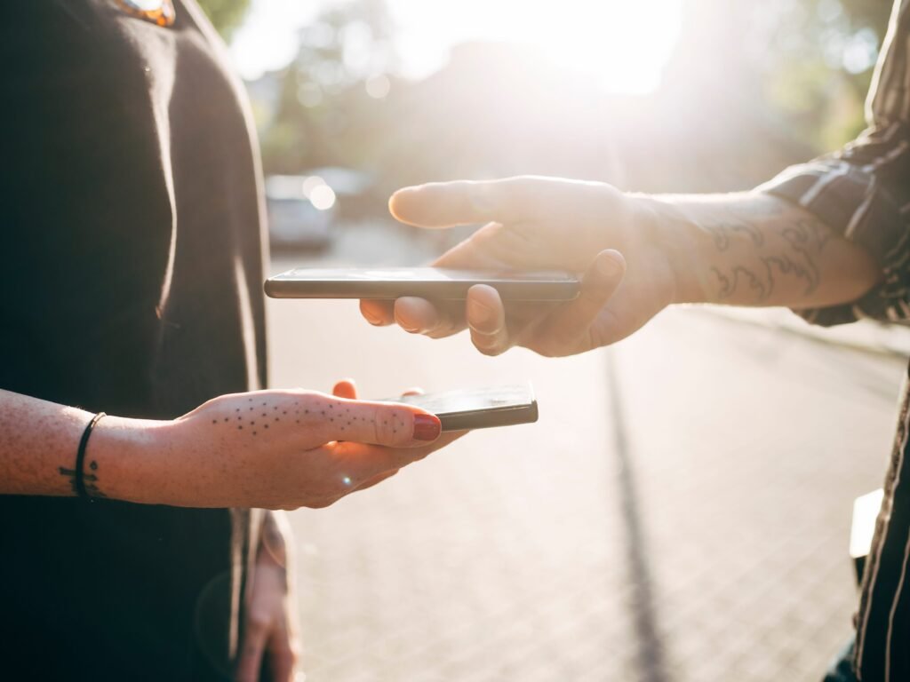 Silicon Valley founders' hottest funding source: the Bank of Best Friends