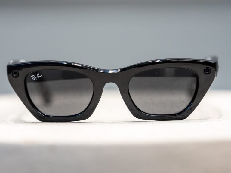 Norway temporarily bans Meta glasses in public spaces