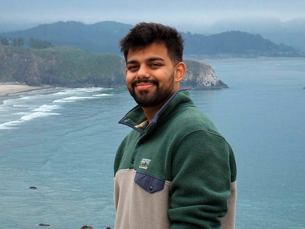 I left my $200K Microsoft job to bet on my startup. Work became less fun, and AI made me feel ready to build it alone.