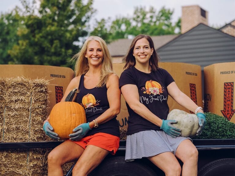 I left my Fortune 100 HR career to launch a pumpkin display business. Here's how my cofounder and I scaled it.