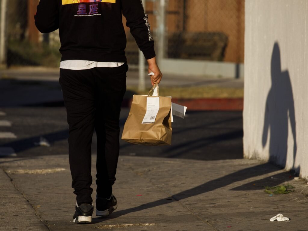 This new food delivery service is trying to take on DoorDash and Uber Eats by offering no menu markups