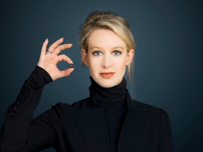 Elizabeth Holmes' most famous photo started with a simple request from a photographer