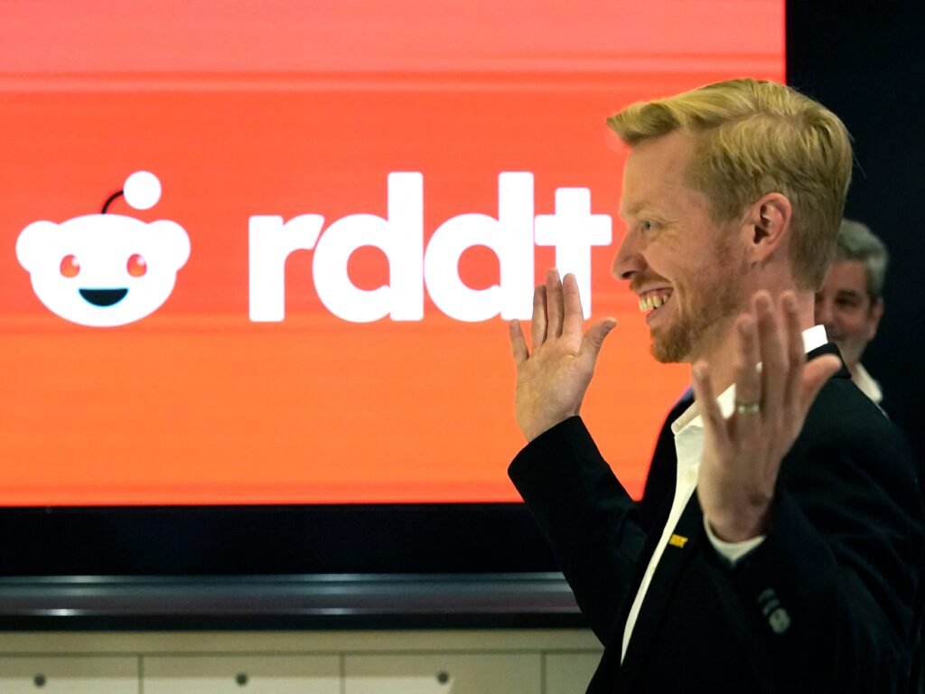 Reddit's era of open browsing could be coming to an end