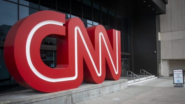 White House blocks CNN from pool duty despite judge’s order