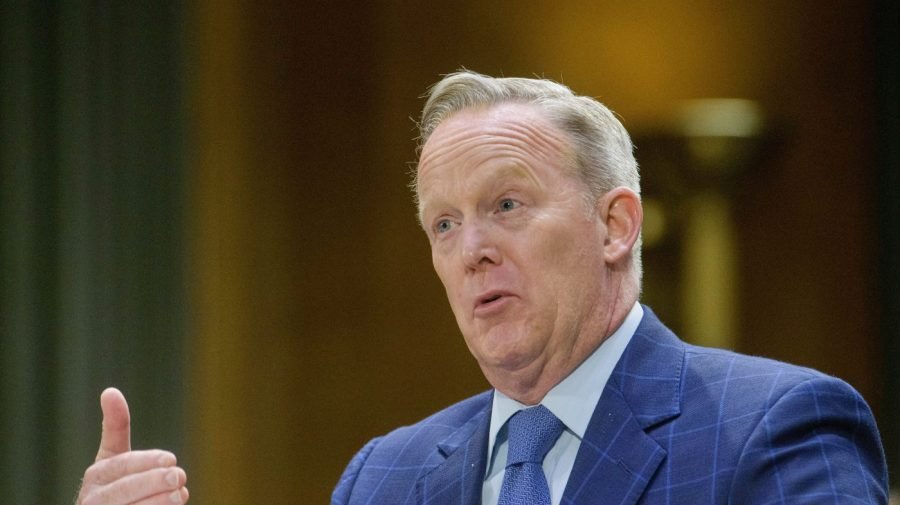 Spicer weighs in on Zacharia's White House press briefing: 'I felt bad for her'