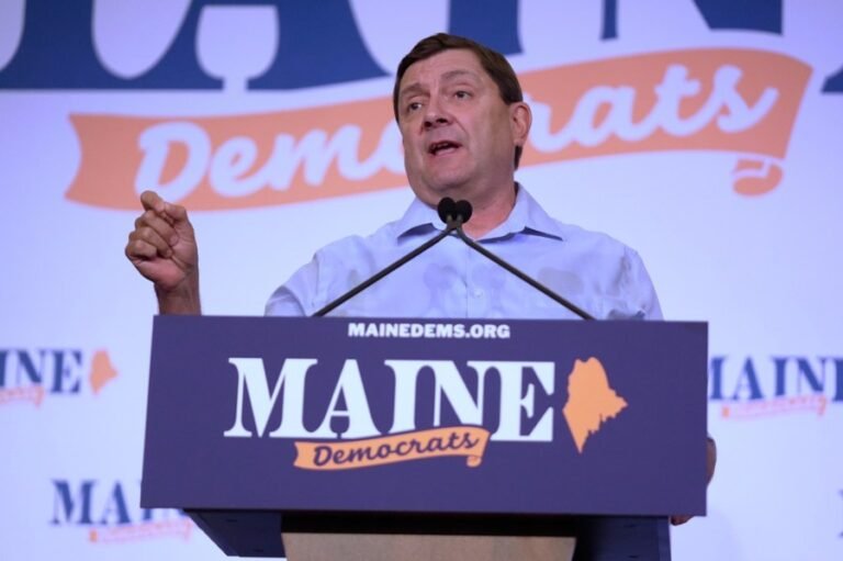 Return of split-ticket voting could hurt Republicans