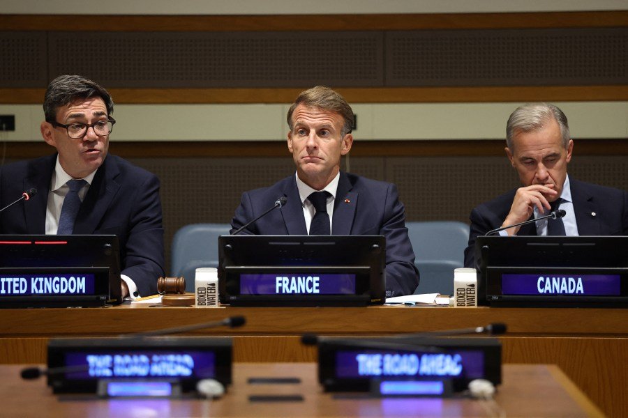 The middle powers step in, to America's detriment