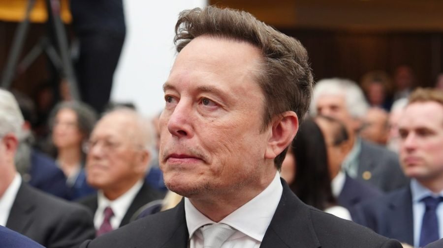 Musk warns Democrats over possible congressional probes
