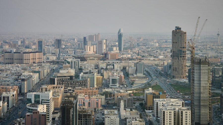 1 killed, 8 wounded in Saudi Arabia airport attack