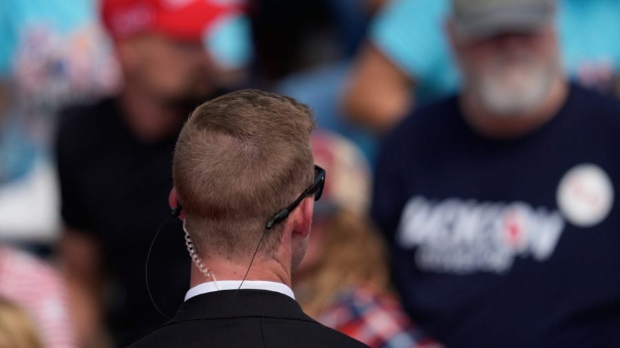 Secret Service deputy chief stepping down