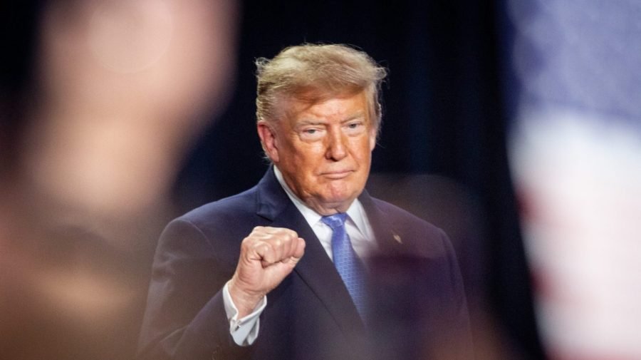 Trump's in-person rallies in Kansas, Iowa back on