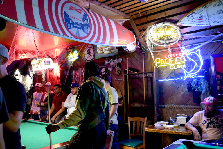 Steal my Food Itinerary: A SoCal Beach Dive Bar Crawl