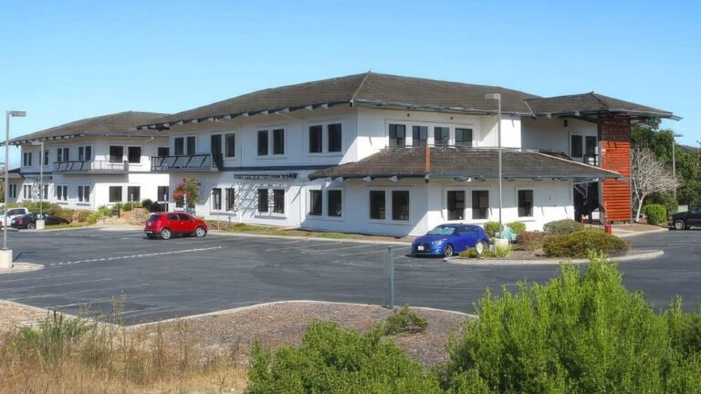 Life Company Provides Permanent Loan on Monterey Office Park