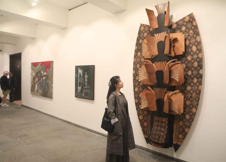 Independent Art Fair Purchased by British Conglomerate