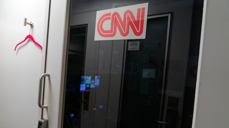 CNN threatens Trump's DOJ with further legal action over Air Force One blocks