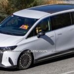 Mercedes’ VLE Electric Minivan Sprouts A Gas Motor