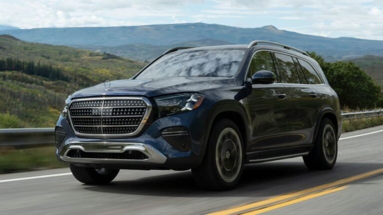 New Mercedes GLS 2026 - pictures