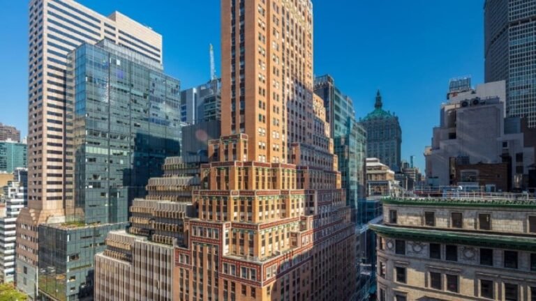 Dolce & Gabbana Signs Full-Floor Lease for NYC Headquarters