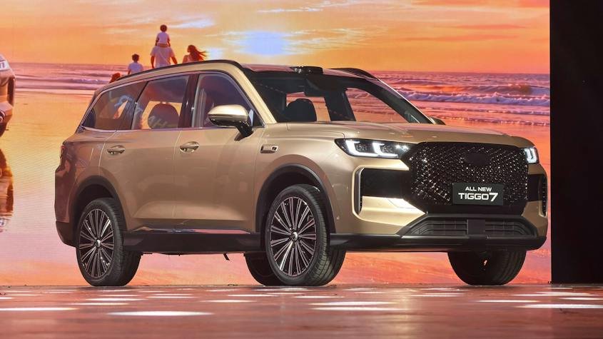 Chery Tiggo 7 facelift revealed as budget SUV ups the luxury