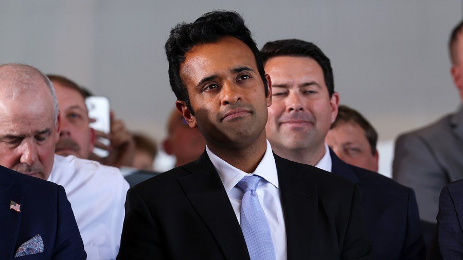 Ramaswamy: Acton campaign 'defamed my mother' before attack ad