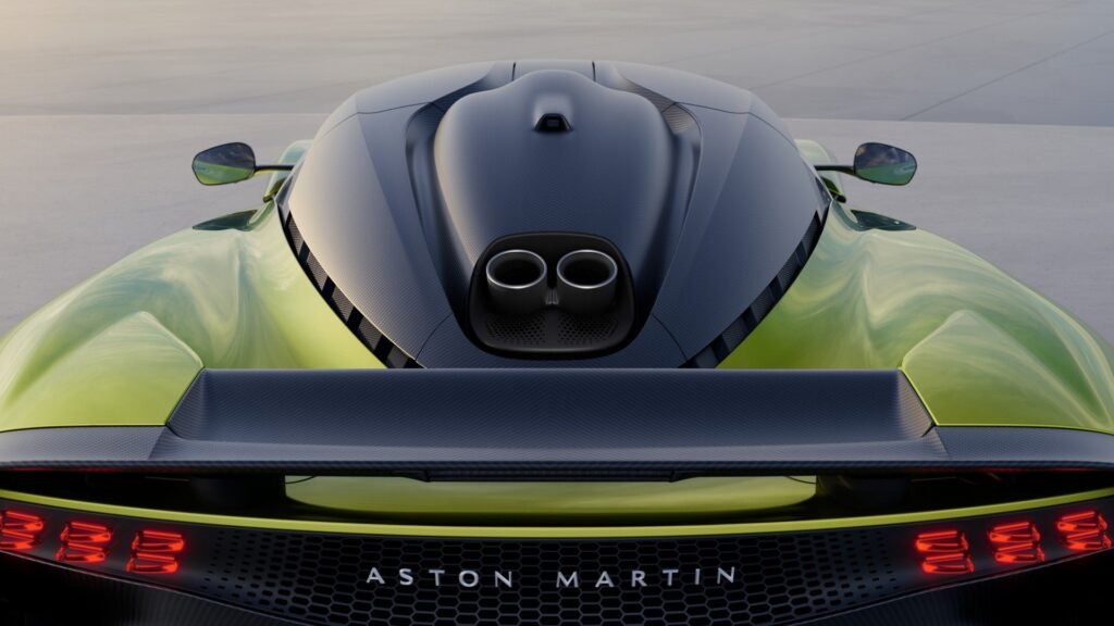 The CLE AMG’s Flat-Plane V8 Is Great, But Aston Martin Still Does A Better Job Of Tuning The 4.0L