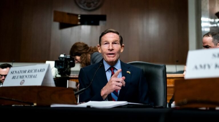 Democratic senator: Zelensky says Ukraine doesn’t have full access to Starshield, intelligence sharing