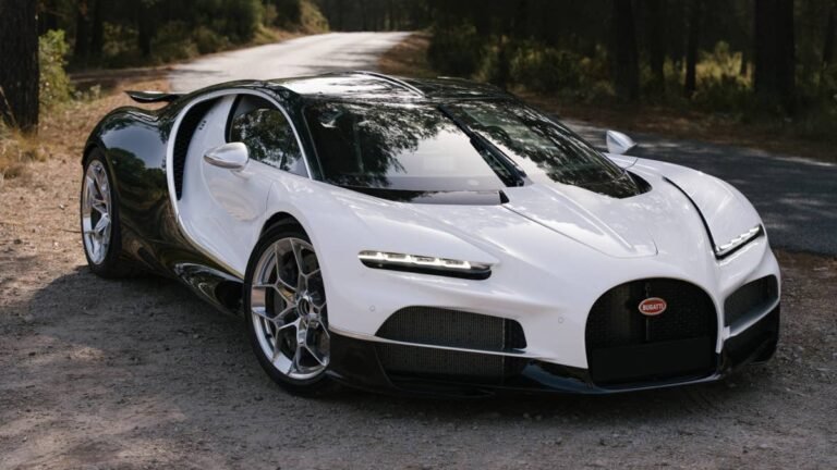 Bugatti CEO Says a Manual, 986-HP Tourbillon Is Possible