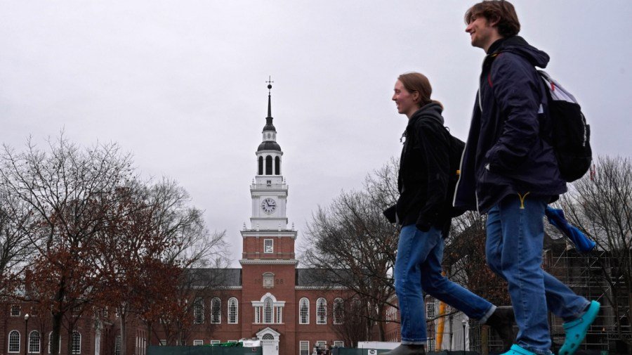 Higher education curricula must adapt to the needs of today's students