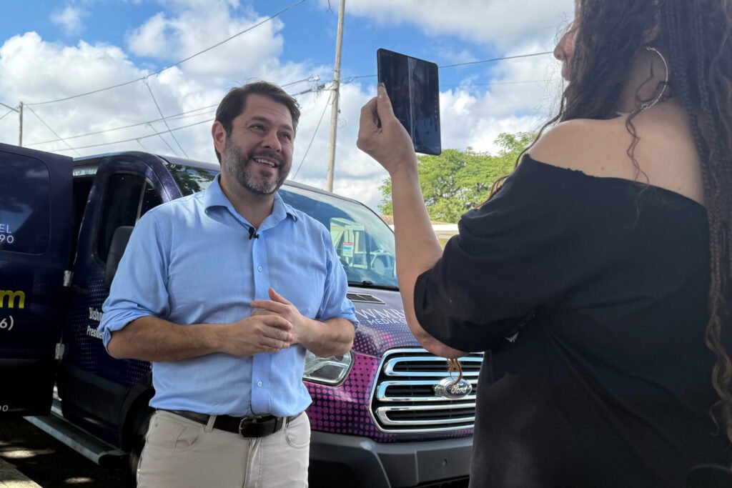 Gallego plans final midterm travel around Latino enclaves
