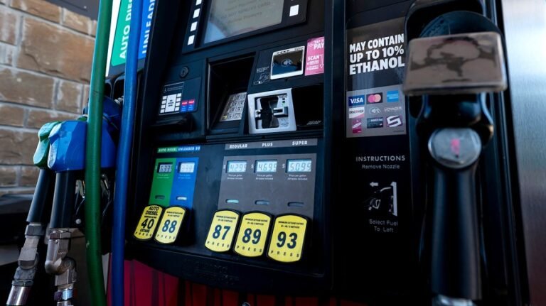 Oil prices hit highest point since May