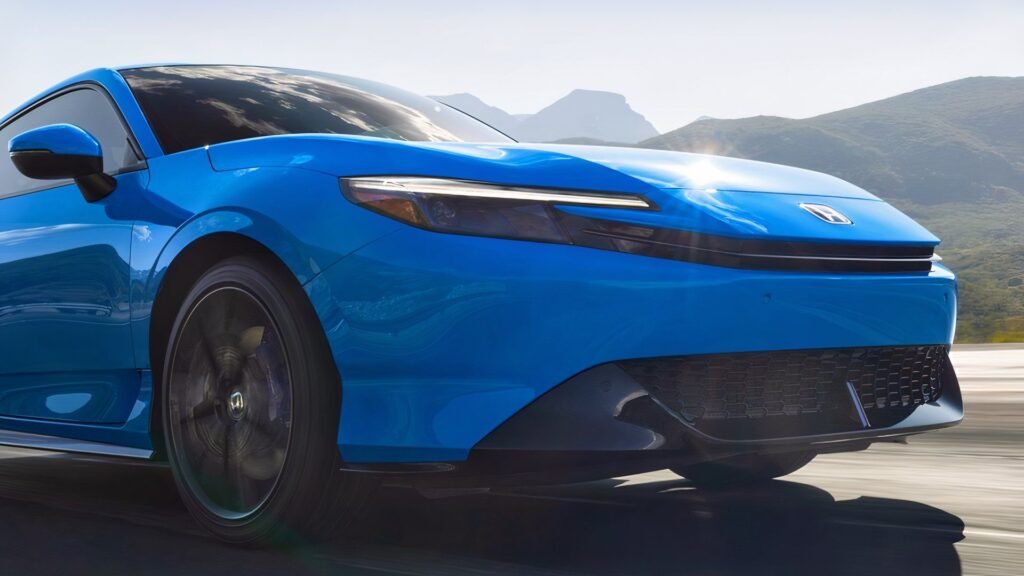 Torque, Tech, And Transmissions: 5 Ways The New Prelude Compares To The 2001 Legend