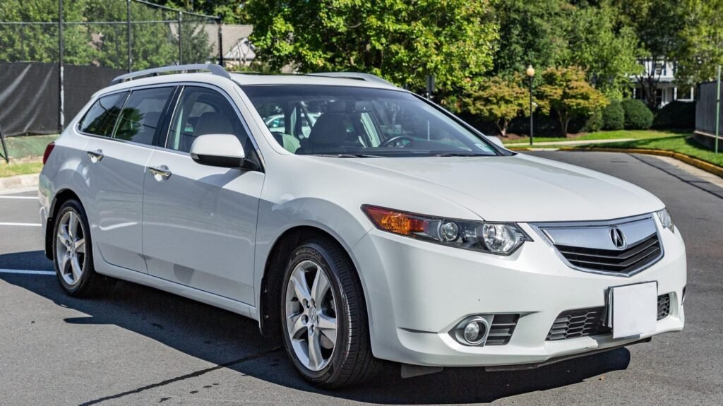 This 2012 Acura TSX Sport Wagon Is As Rare As An R35 Nissan GT-R But Way More Practical