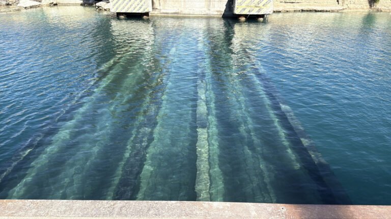 Greece's Corinth Canal Submersible Bridges Are Uniquely Strange Solution To A Nonexistent Problem
