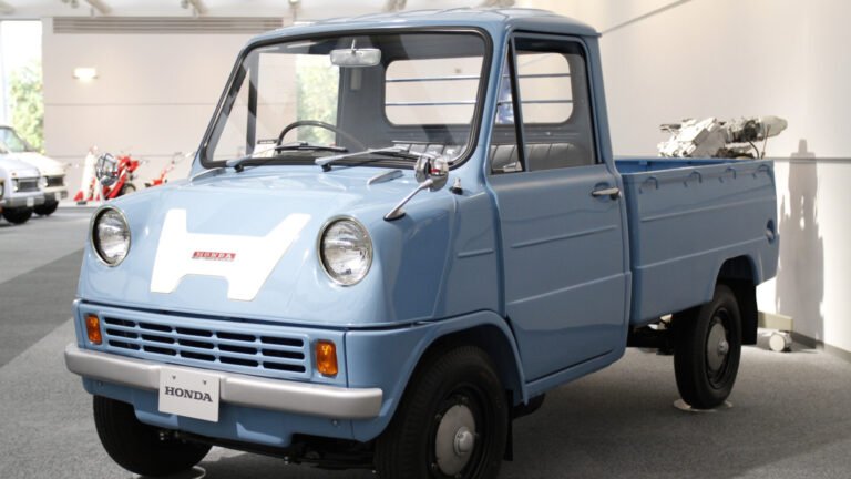 Honda's First Production Pickup Had The Smallest 4-Cylinder Truck Engine Ever