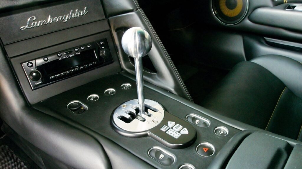 Lamborghini's 1,050-HP Revuelto SV Hybrid V12 Killed The Manual Supercar For Good