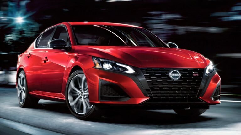 Nissan Put A Bargain-Bin Lease On The Altima To Make Toyota Camry And Honda Accord Salesmen Sweat